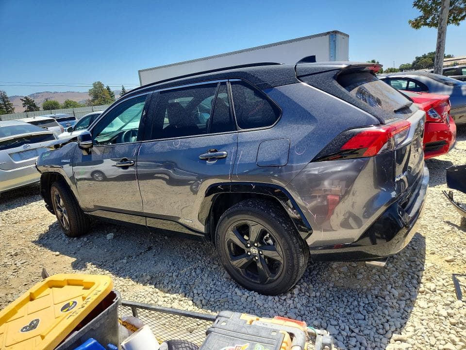 2021 TOYOTA RAV4 XSE 2