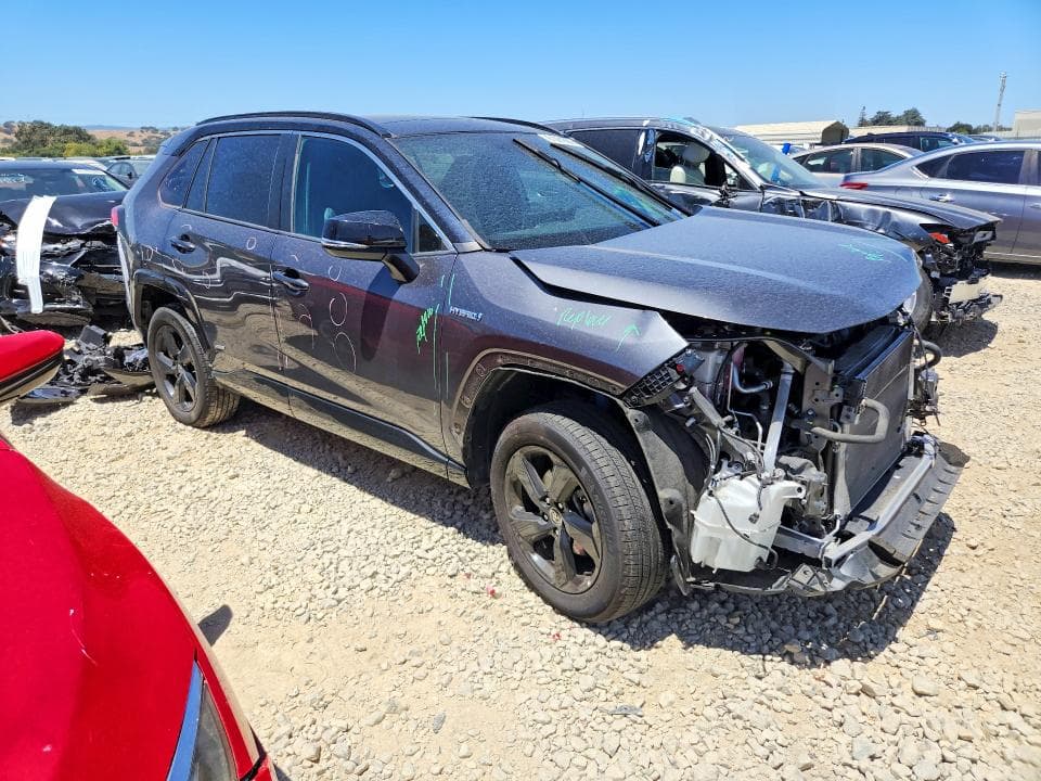 2021 TOYOTA RAV4 XSE 4