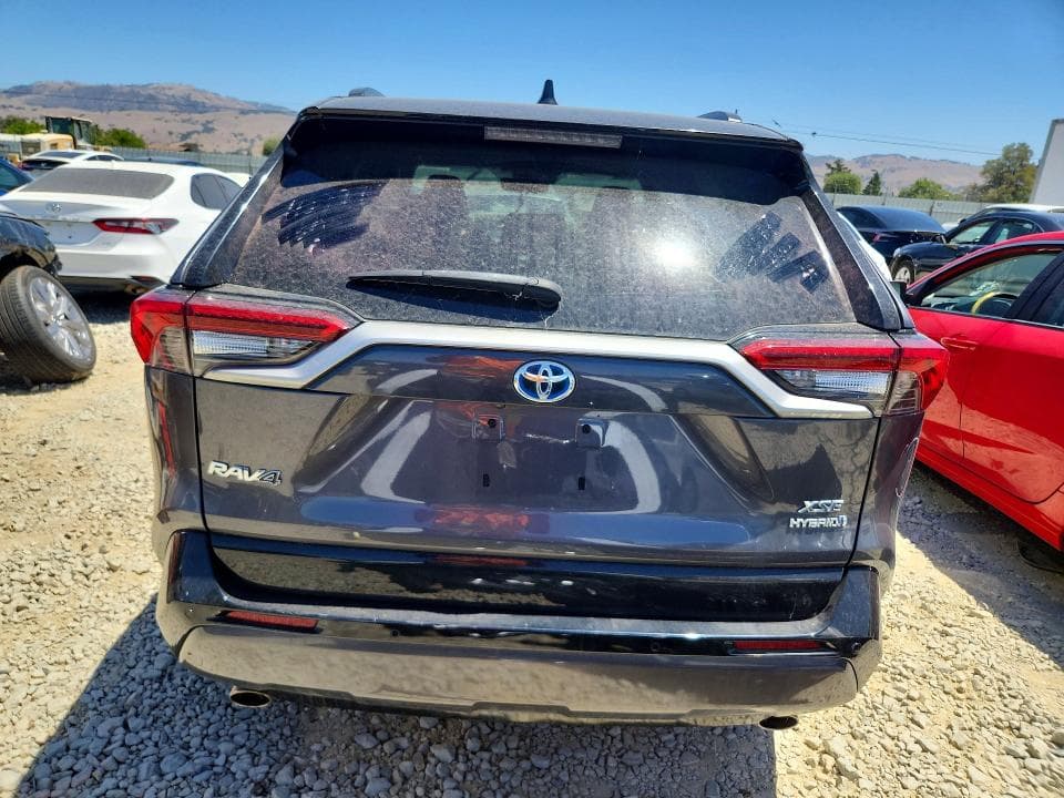 2021 TOYOTA RAV4 XSE 6
