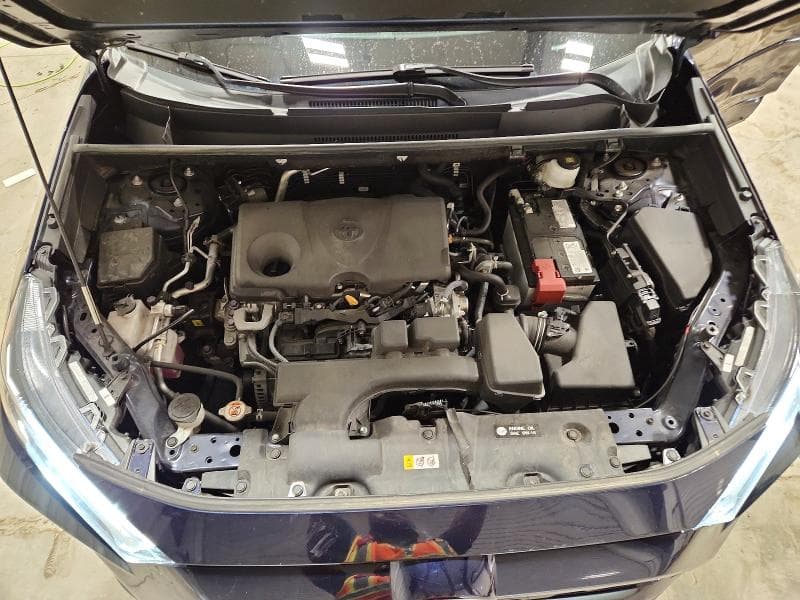 2024 TOYOTA RAV4 XLE 12