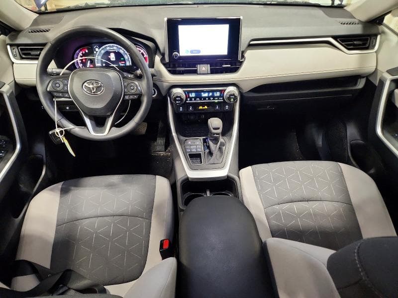 2024 TOYOTA RAV4 XLE 8