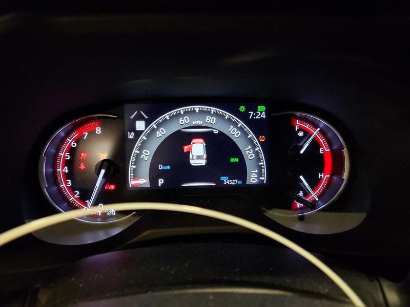2024 TOYOTA RAV4 XLE 9