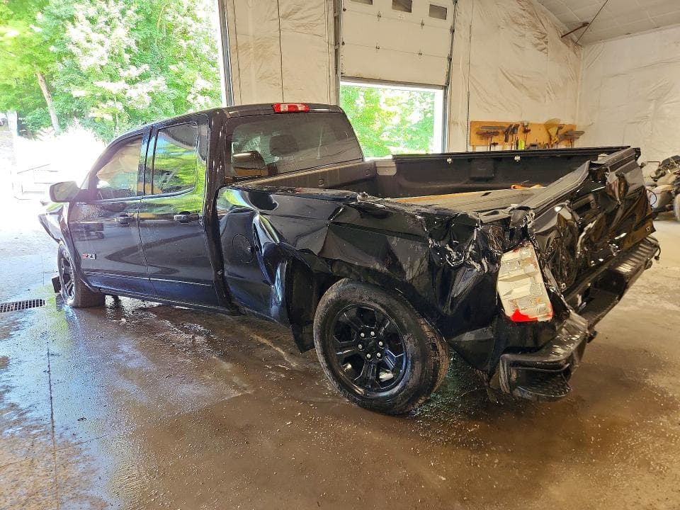 2017 CHEVROLET SILVERADO K1500 LT 2