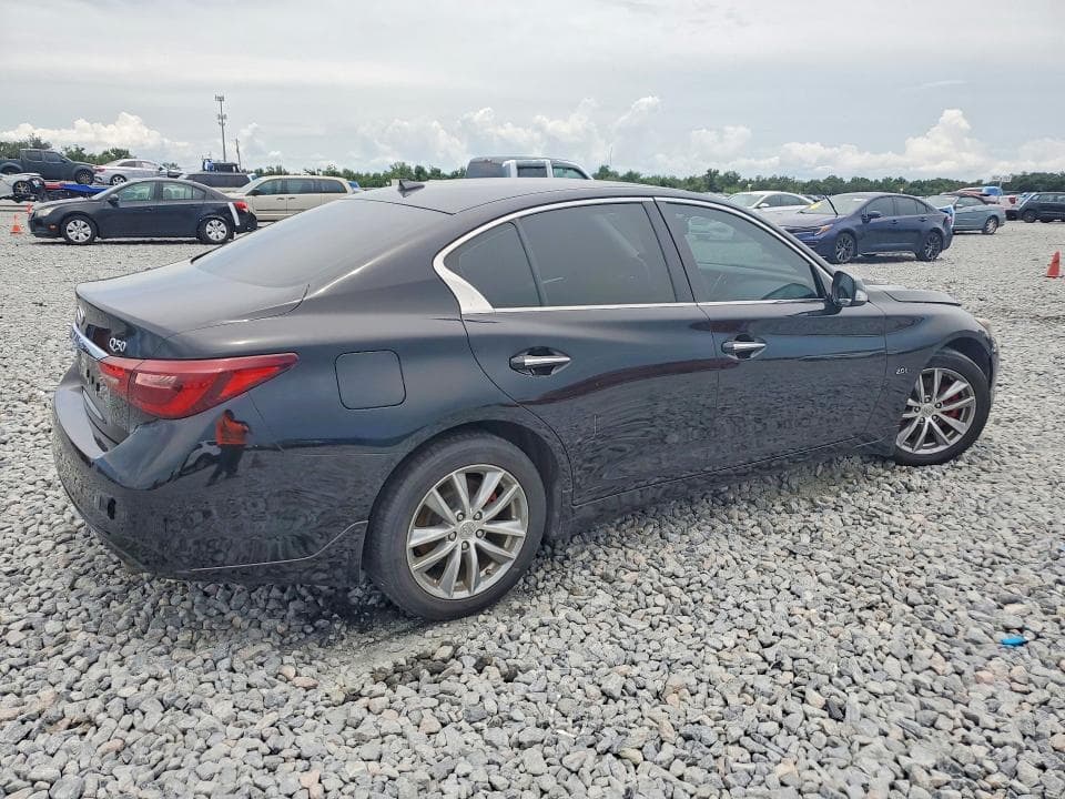 2018 INFINITI Q50 2.0T LUXE 3
