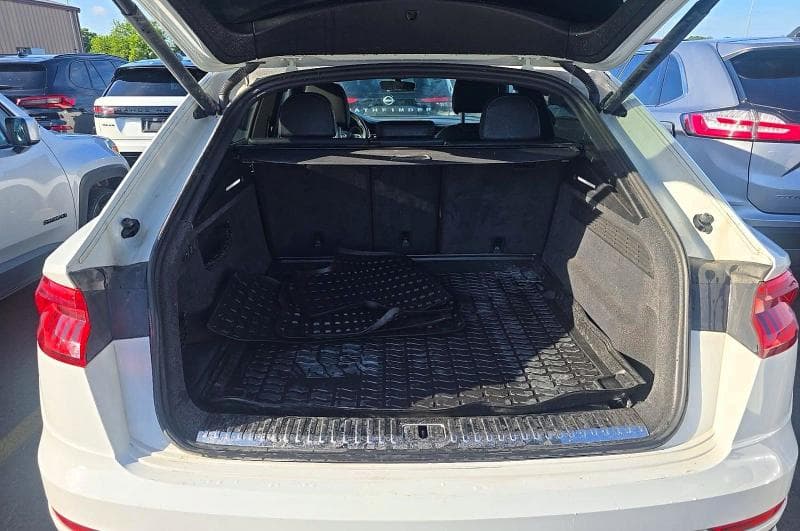 2021 AUDI Q8 PRESTIGE S-LINE PRESTIGE S-LINE 12