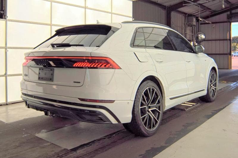 2021 AUDI Q8 PRESTIGE S-LINE PRESTIGE S-LINE 4