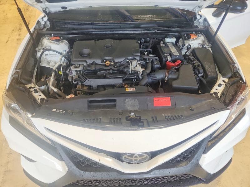2019 TOYOTA CAMRY SE 11