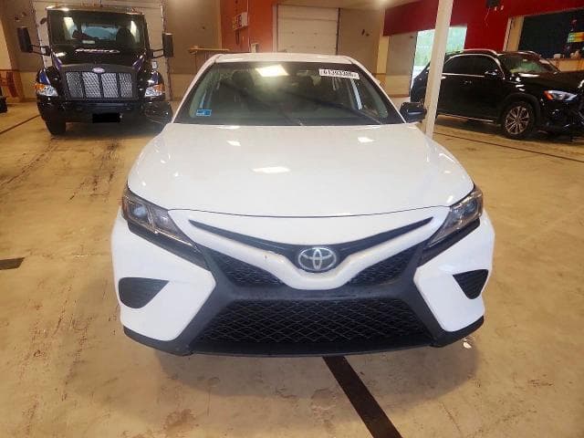 2019 TOYOTA CAMRY SE 5