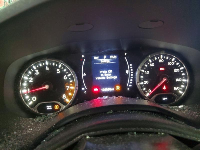 2017 JEEP RENEGADE SPORT 9