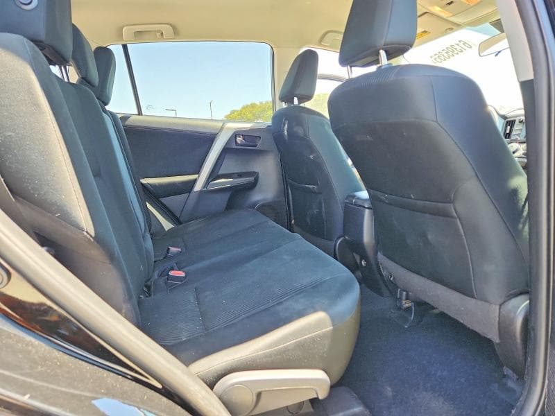 2017 TOYOTA RAV4 LE 11
