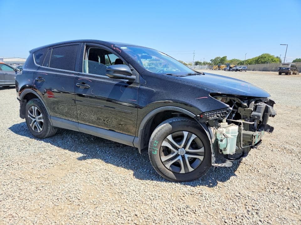 2017 TOYOTA RAV4 LE 4