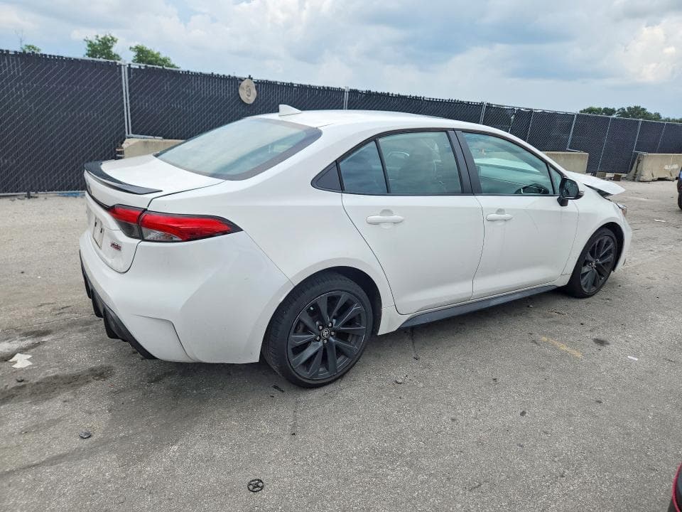 2023 TOYOTA COROLLA XSE 3