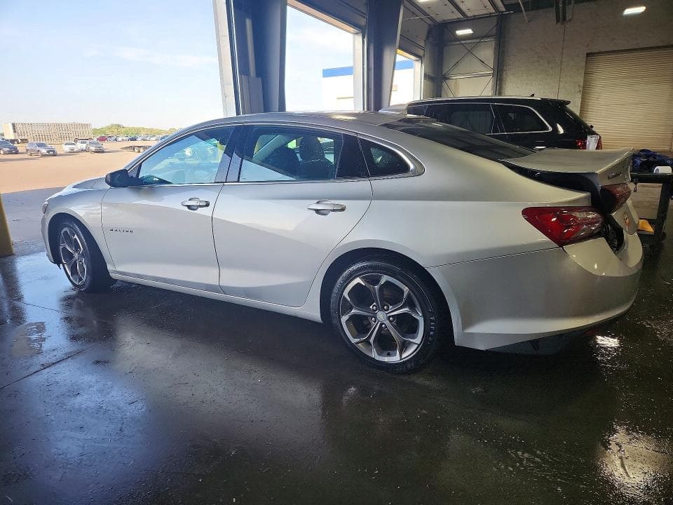 2021 CHEVROLET MALIBU LT 2