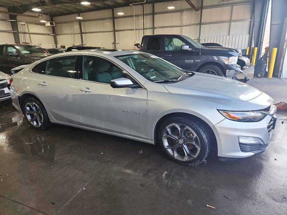 2021 CHEVROLET MALIBU LT 4