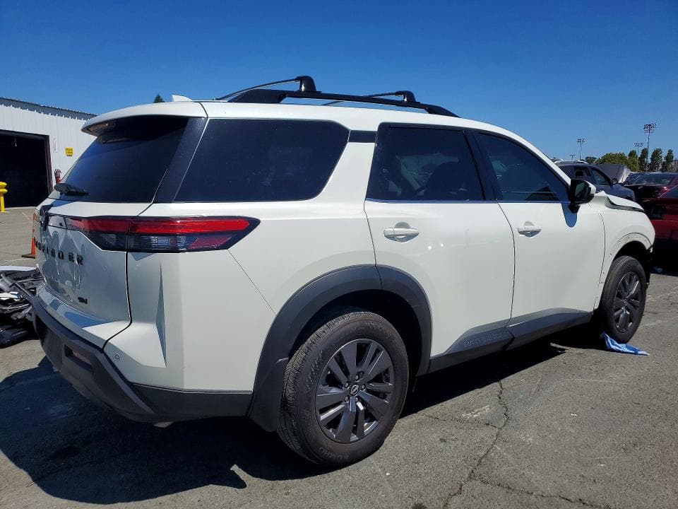 2024 NISSAN PATHFINDER SV 3