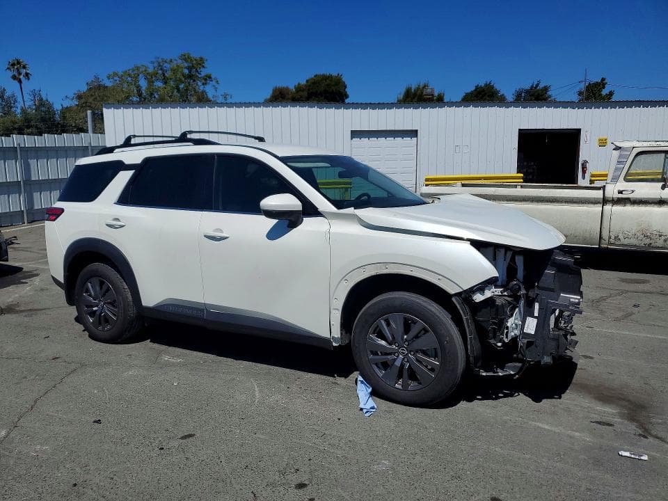 2024 NISSAN PATHFINDER SV 4