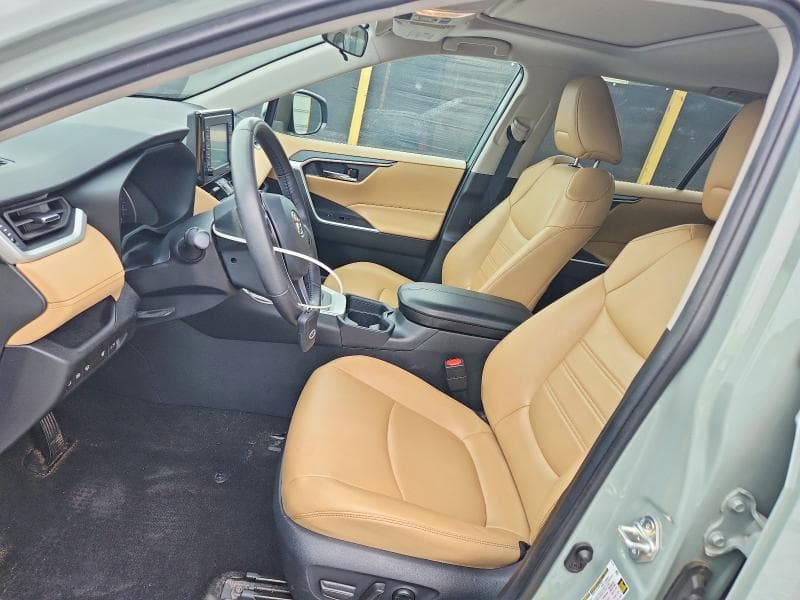 2021 TOYOTA RAV4 XLE PREMIUM 7