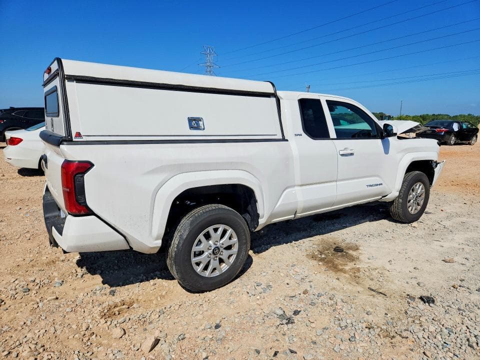 2025 TOYOTA TACOMA SR5 3