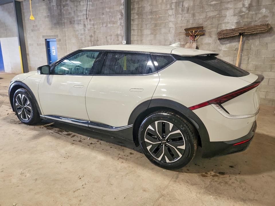 2024 KIA EV6 WIND 2