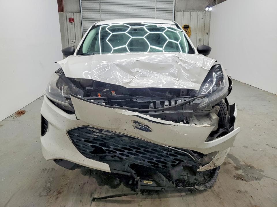 2022 FORD ESCAPE SE 5
