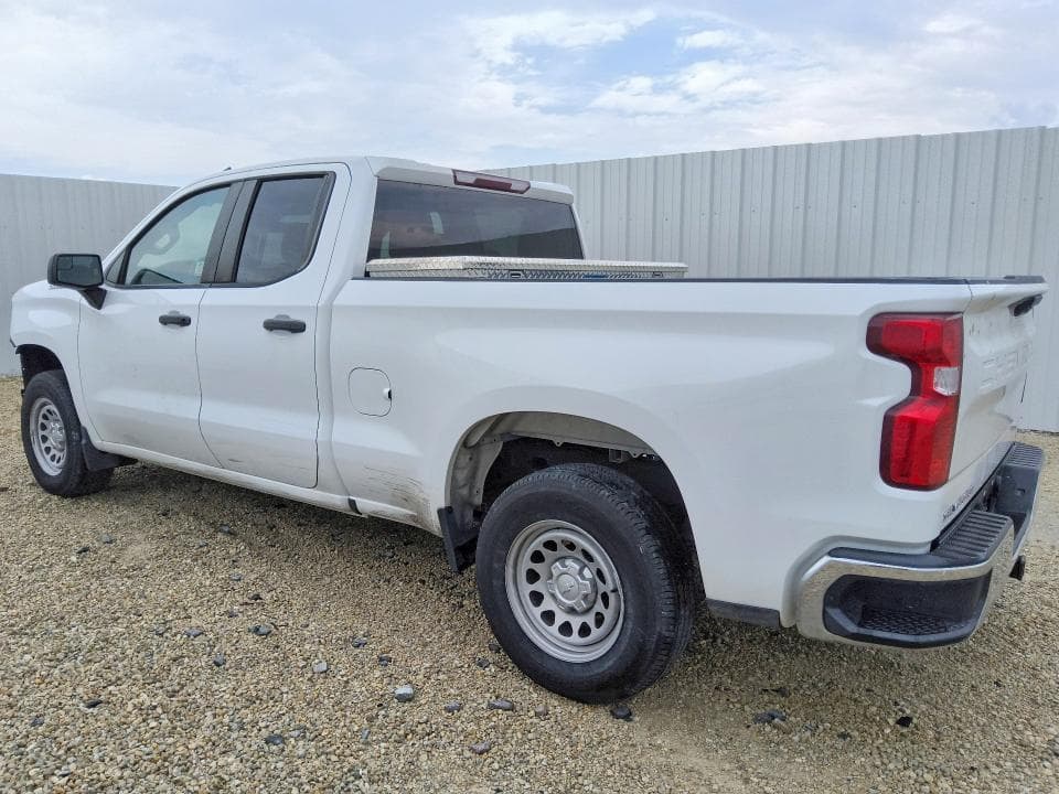 2023 CHEVROLET SILVERADO C1500 2