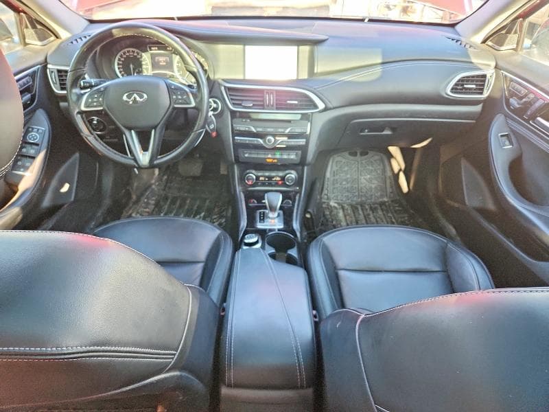 2017 INFINITI QX30 BASE BASE 8