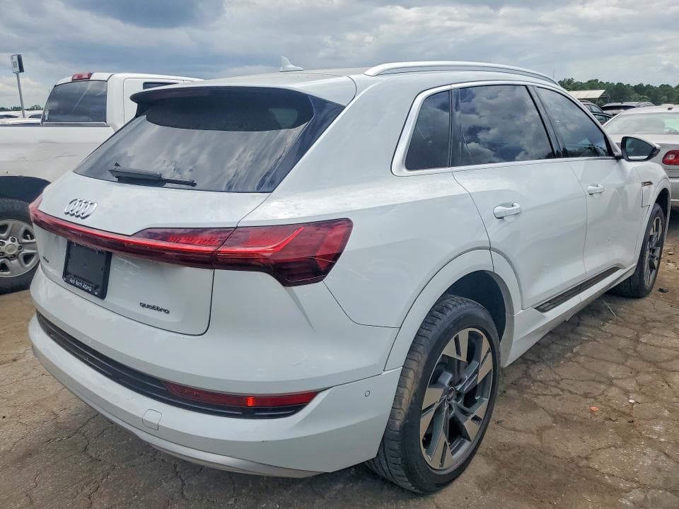 2021 AUDI E-TRON PREMIUM PLUS 3