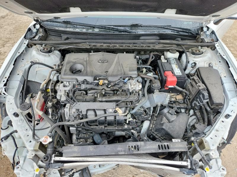 2022 TOYOTA CAMRY LE 11