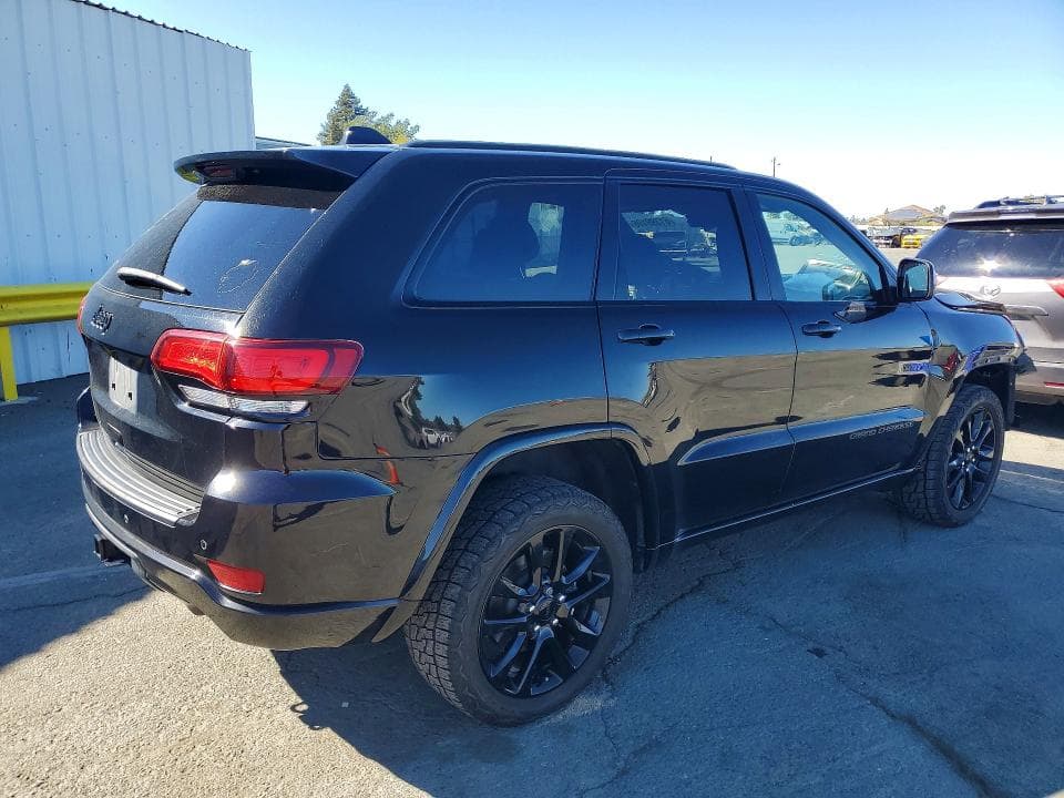 2021 JEEP GRAND CHEROKEE LAREDO 3