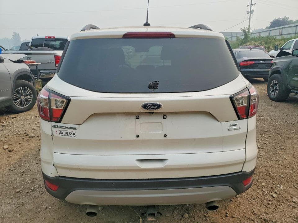 2017 FORD ESCAPE SE 6