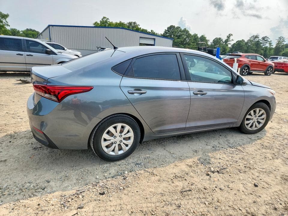 2020 HYUNDAI ACCENT SE 3