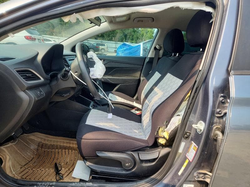 2020 HYUNDAI ACCENT SE 7