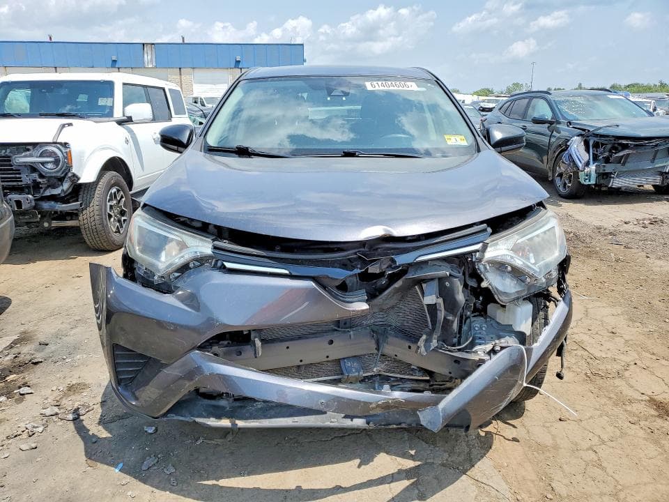2018 TOYOTA RAV4 LE 5