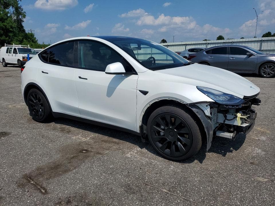 2021 TESLA MODEL Y 4