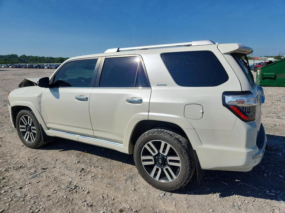 2018 TOYOTA 4RUNNER 2