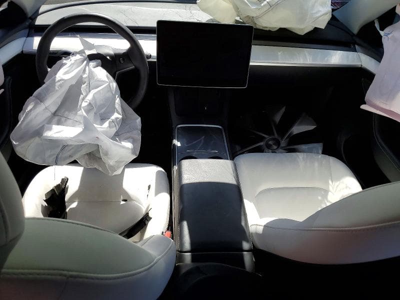 2023 TESLA MODEL Y 8