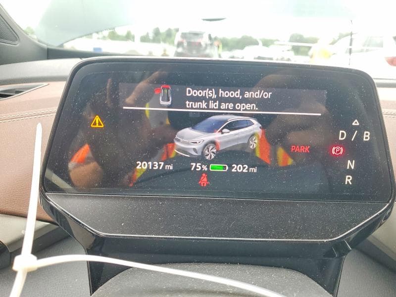 2024 VOLKSWAGEN ID.4 PRO 9