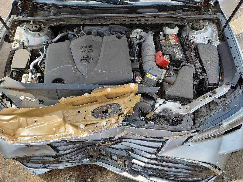 2019 TOYOTA AVALON LIMITED 11