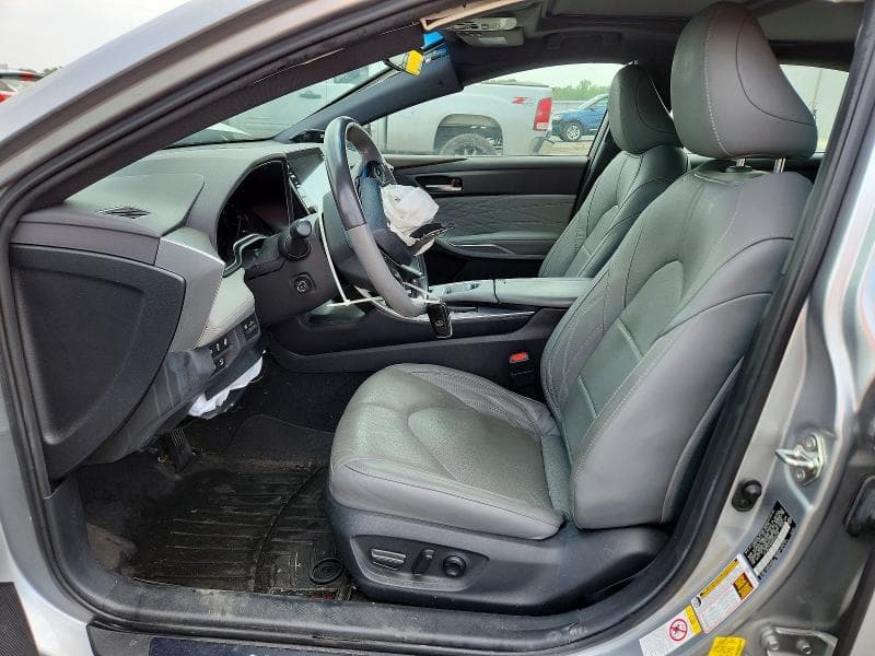 2019 TOYOTA AVALON LIMITED 7
