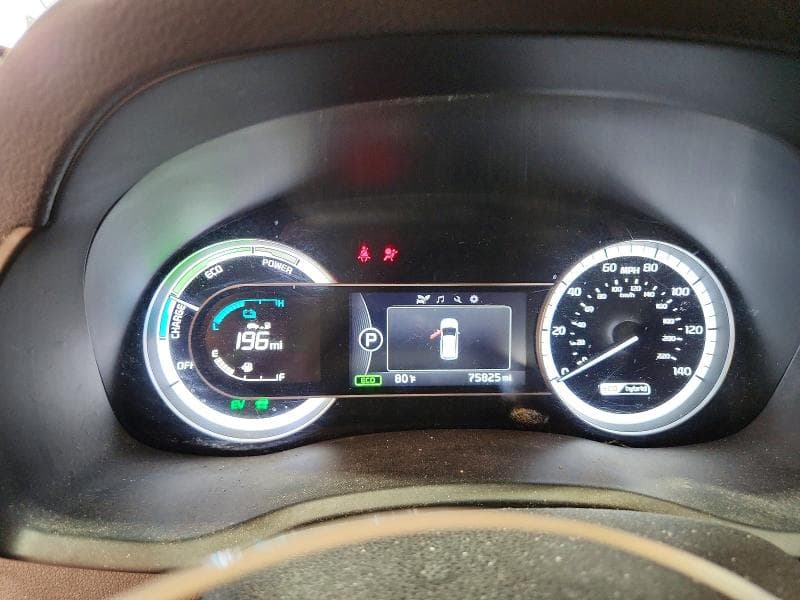 2017 KIA NIRO FE 9