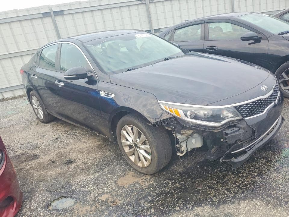 2018 KIA OPTIMA S 4
