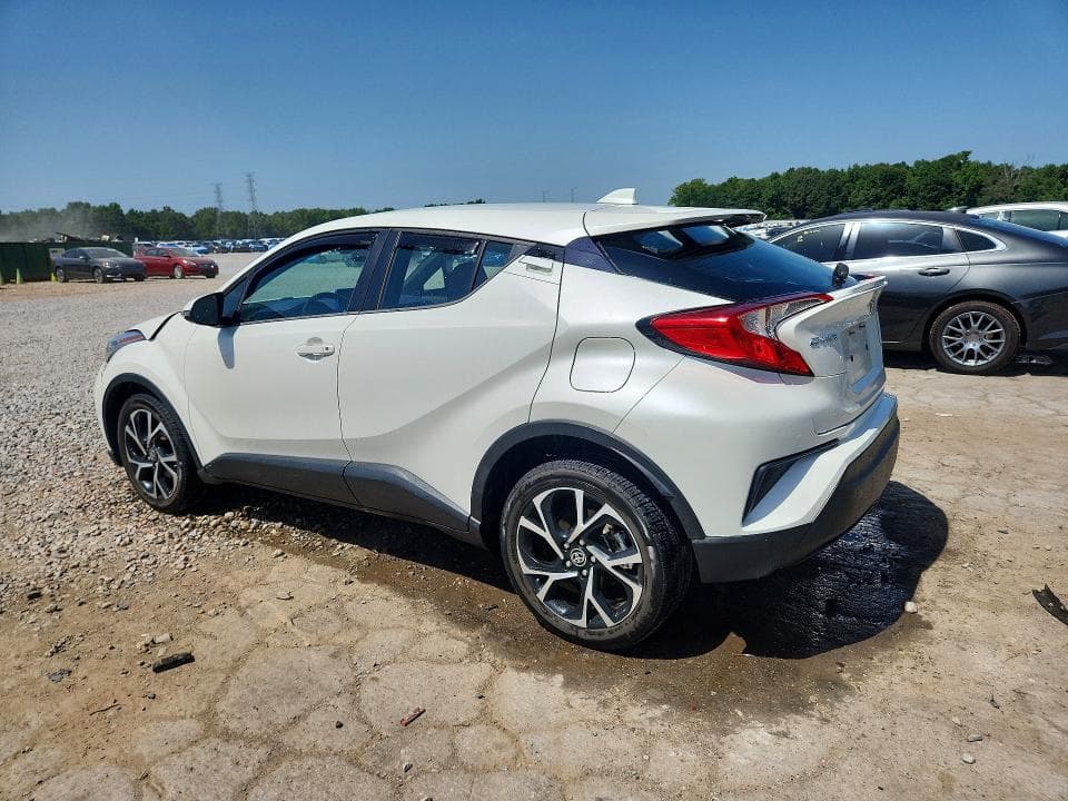 2020 TOYOTA C-HR XLE XLE 2