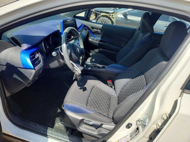 2020 TOYOTA C-HR XLE XLE 7