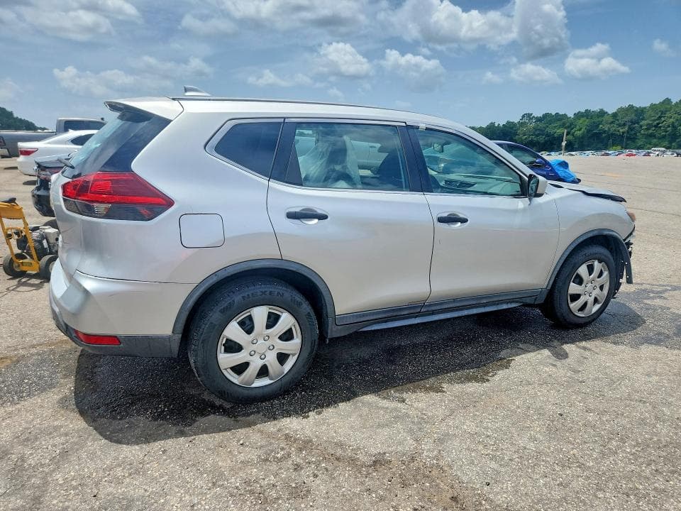 2018 NISSAN ROGUE 3