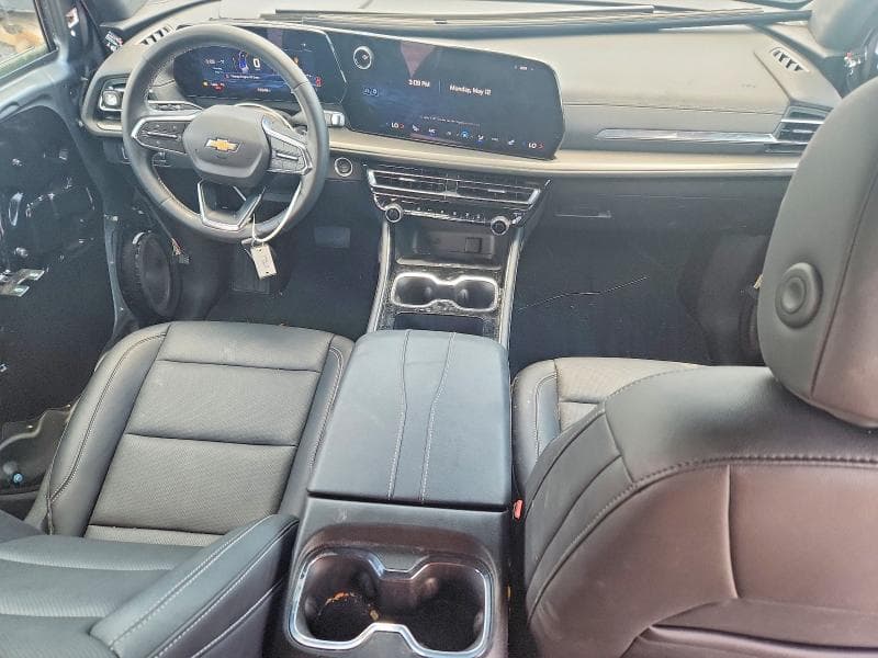 2025 CHEVROLET TRAVERSE LT 8