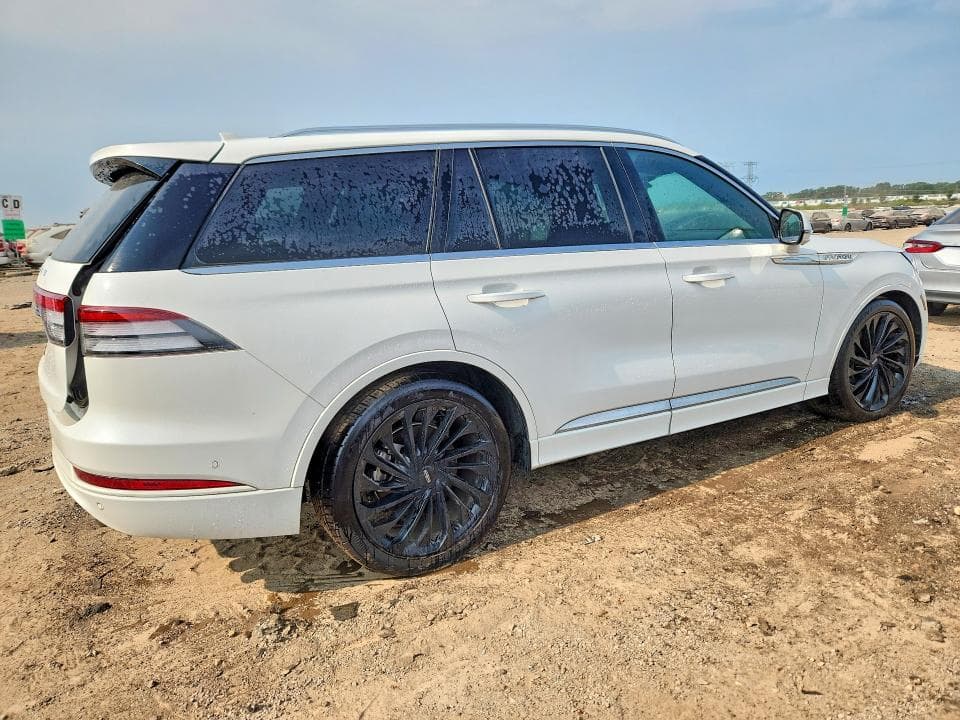 2021 LINCOLN AVIATOR RESERVE 3