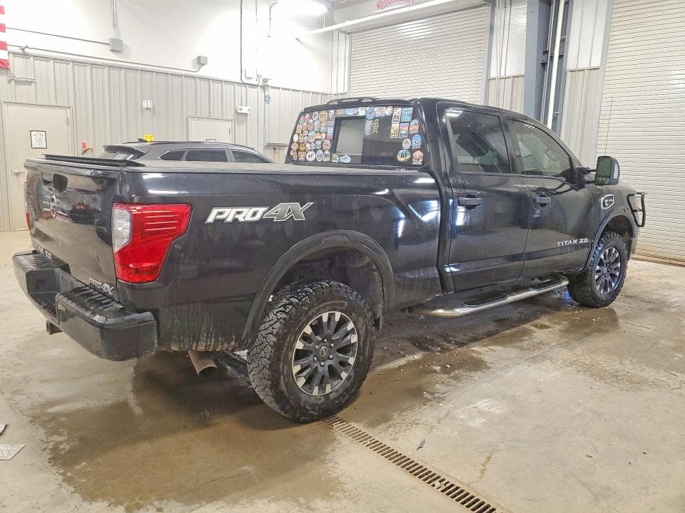 2019 NISSAN TITAN XD PRO-4X 3