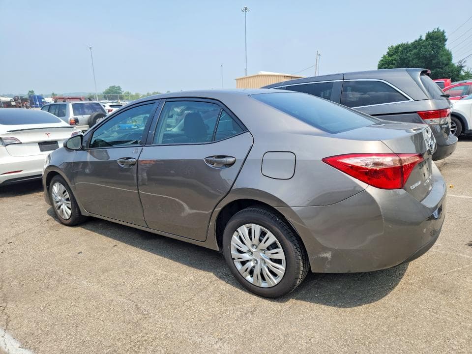 2018 TOYOTA COROLLA LE 2