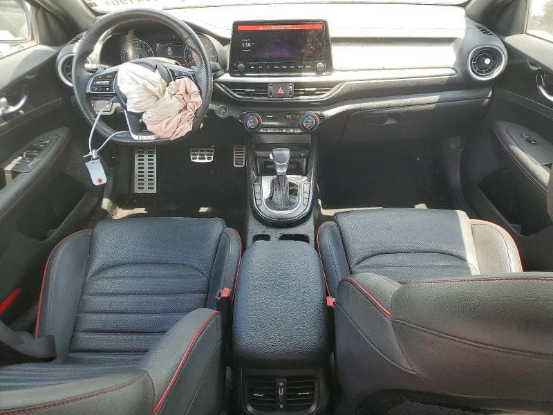 2023 KIA FORTE GT 8