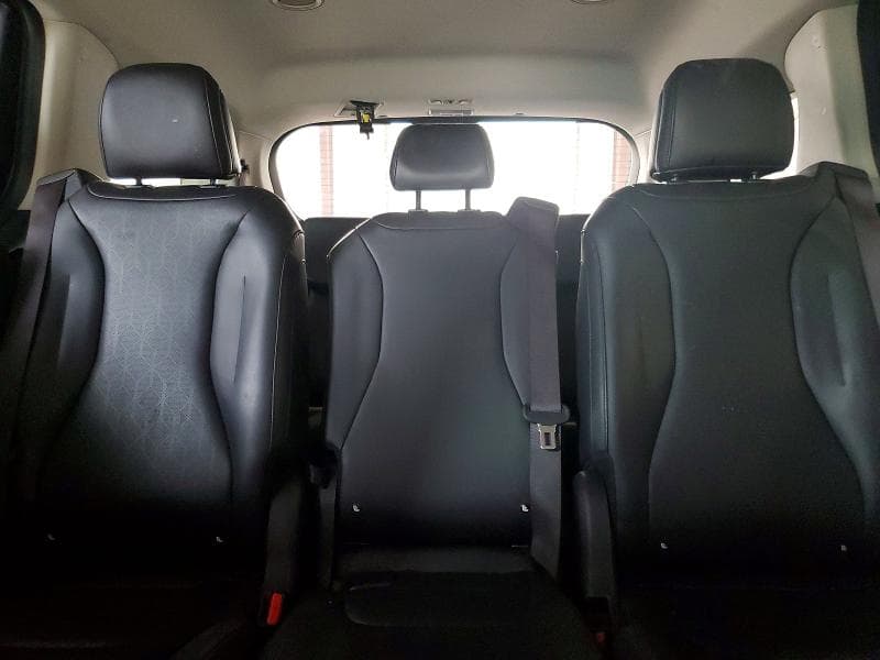 2024 KIA CARNIVAL EX 10